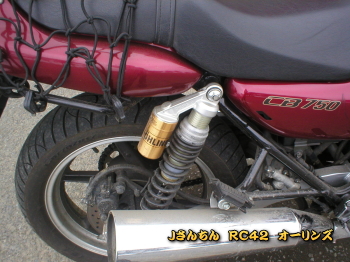 �����~�����I�I