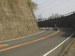 ��Ȃ��悤�ŁA���n���邵�A�Q�����ƃZ���^�[���牓������E�E���S�x�W�Q��